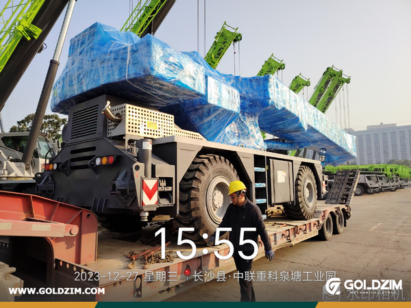 French Polynesia - 1 Unit ZOOMLION ZRT400V432 Off-road Truck Crane