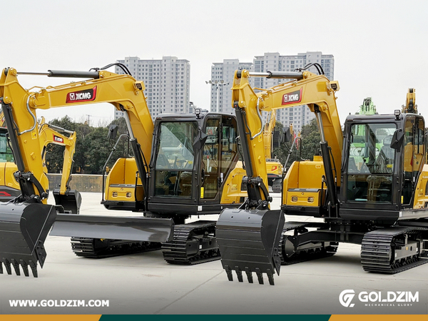 Antigua And Barbuda Client Visited XCMG Factory