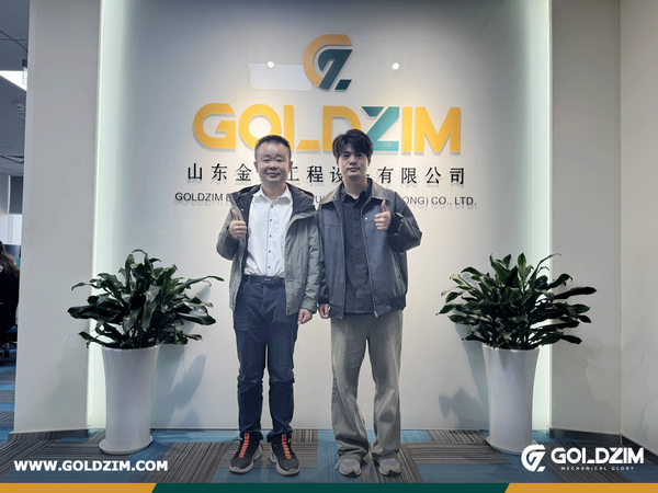 Chinese Client Visited Goldzim Office and XCMG Factory